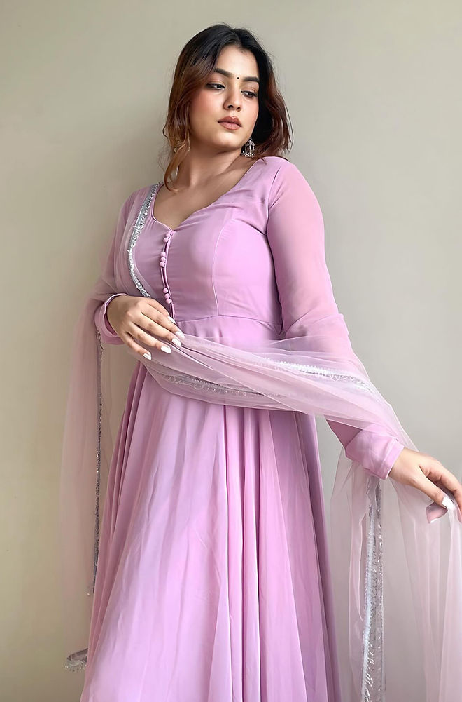 Kanak Mishra in Onion Colour Anarkali Three Piece Suit