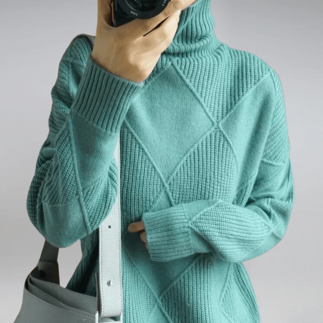 Elara – Cozy Knit Turtleneck