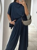 Relaxed Lounge Set